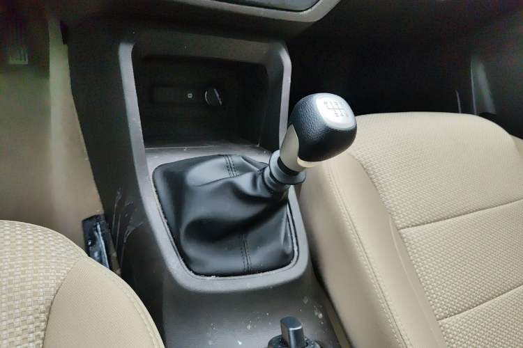 Used Wuling Hongguang 2021 1.5L Revised S Standard Version with Electric Power Steering LAR Gear Lever