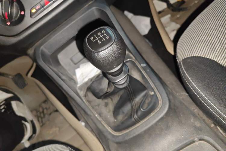Used Wuling Hongguang 2021 1.5L S Base Version LAR Gear Lever