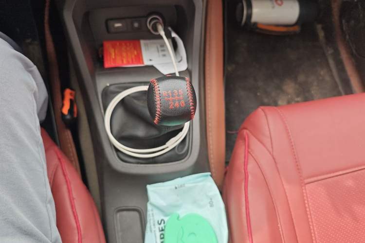Used Wuling Hongguang 2021 1.5L Facelifted S Comfort Version with Electric Power Steering LAR Gear Lever
