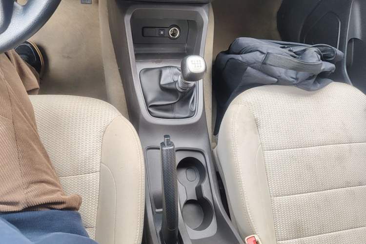 Used Wuling Hongguang 2021 1.5L Revised S Standard Version with Electric Power Steering LAR Gear Lever