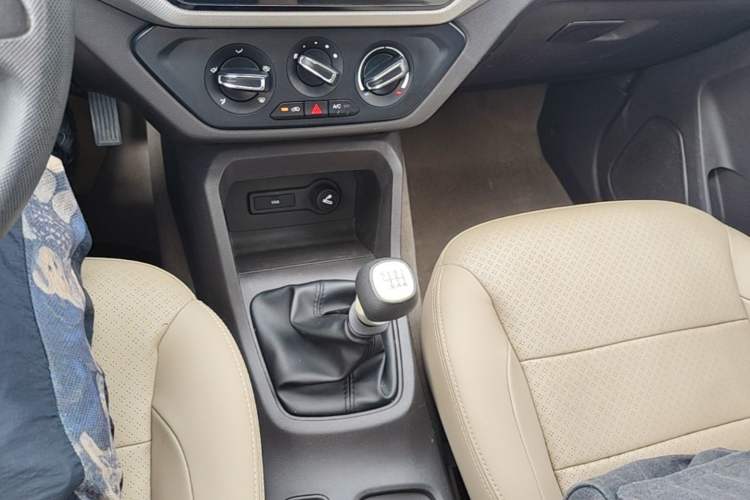 Used Wuling Hongguang 2021 1.5L S Comfort Edition LAR Gear Lever