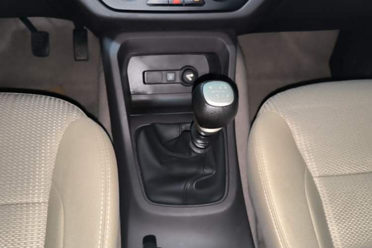 Used Wuling Hongguang 2021 1.5L Revised S Standard Version with Electric Power Steering LAR Gear Lever