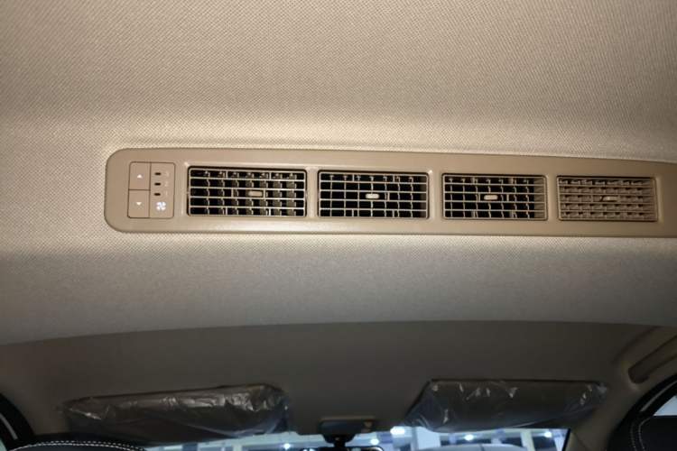 Used Wuling Hongguang 2021 1.5L Revised S Standard Version with Electric Power Steering LAR Headliner