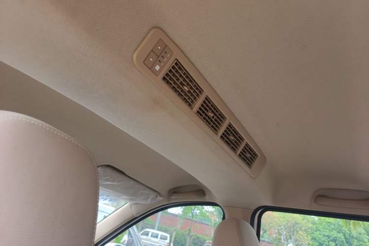 Used Wuling Hongguang 2021 1.5L Revised S Standard Version Hydraulic-Power-Assisted LAR Headliner