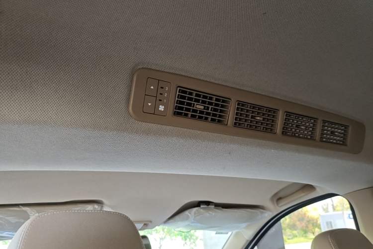 Used Wuling Hongguang 2021 1.5L Revised S Standard Version with Electric Power Steering LAR Headliner