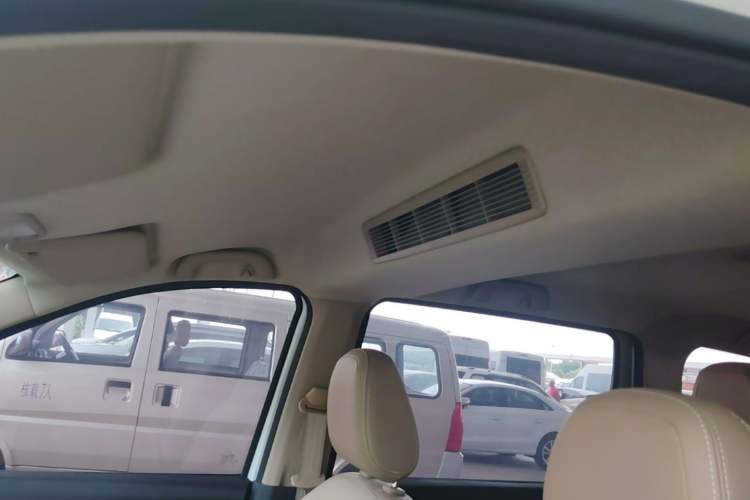 Used Wuling Hongguang 2021 1.5L Facelifted S Comfort Version with Electric Power Steering LAR Headliner