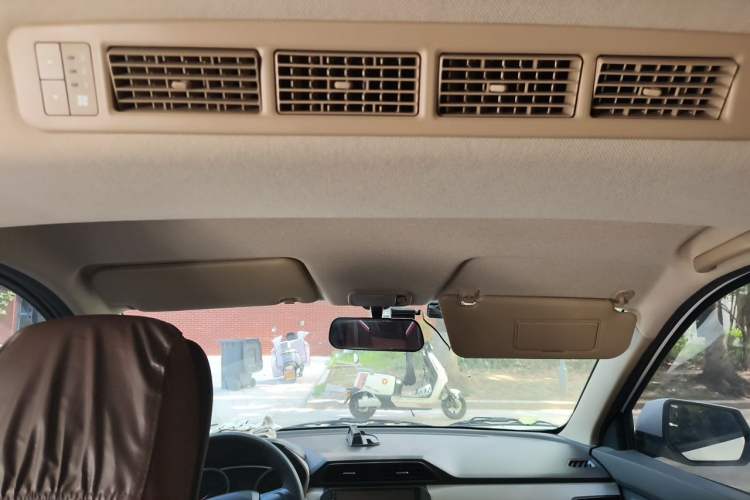 Used Wuling Hongguang 2021 1.5L Revised S Standard Version Hydraulic-Power-Assisted LAR Headliner
