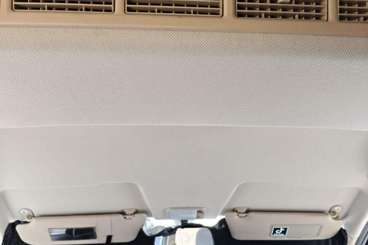 Used Wuling Hongguang 2021 1.5L Revised S Standard Version with Electric Power Steering LAR Headliner
