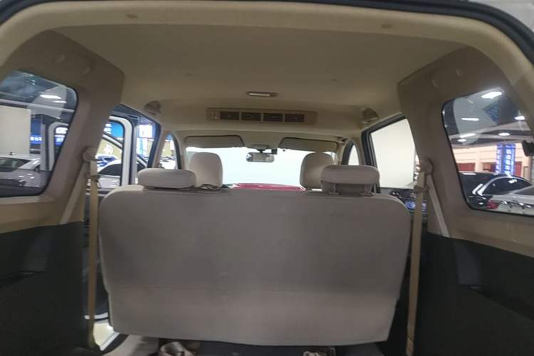 Used Wuling Hongguang 2021 1.5L Revised S Standard Version with Electric Power Steering LAR Headliner