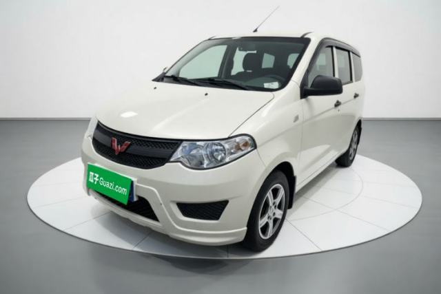 Ojetý Wuling Hongguang 2021 1.5L Revised S Base Version with Electric Power Steering LAR