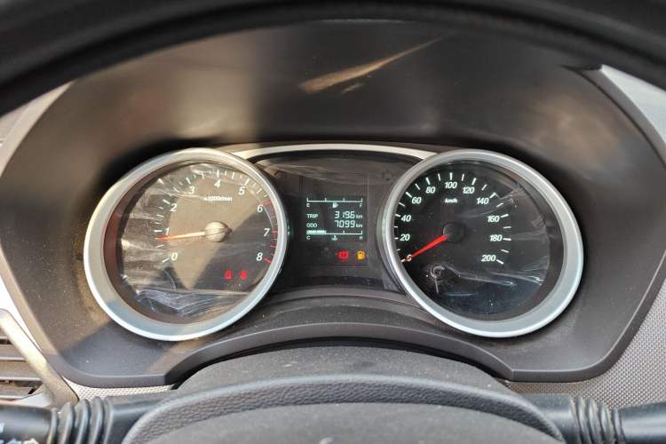 Used Wuling Hongguang 2021 1.5L Facelifted S Comfort Version with Electric Power Steering LAR Instrument Cluster