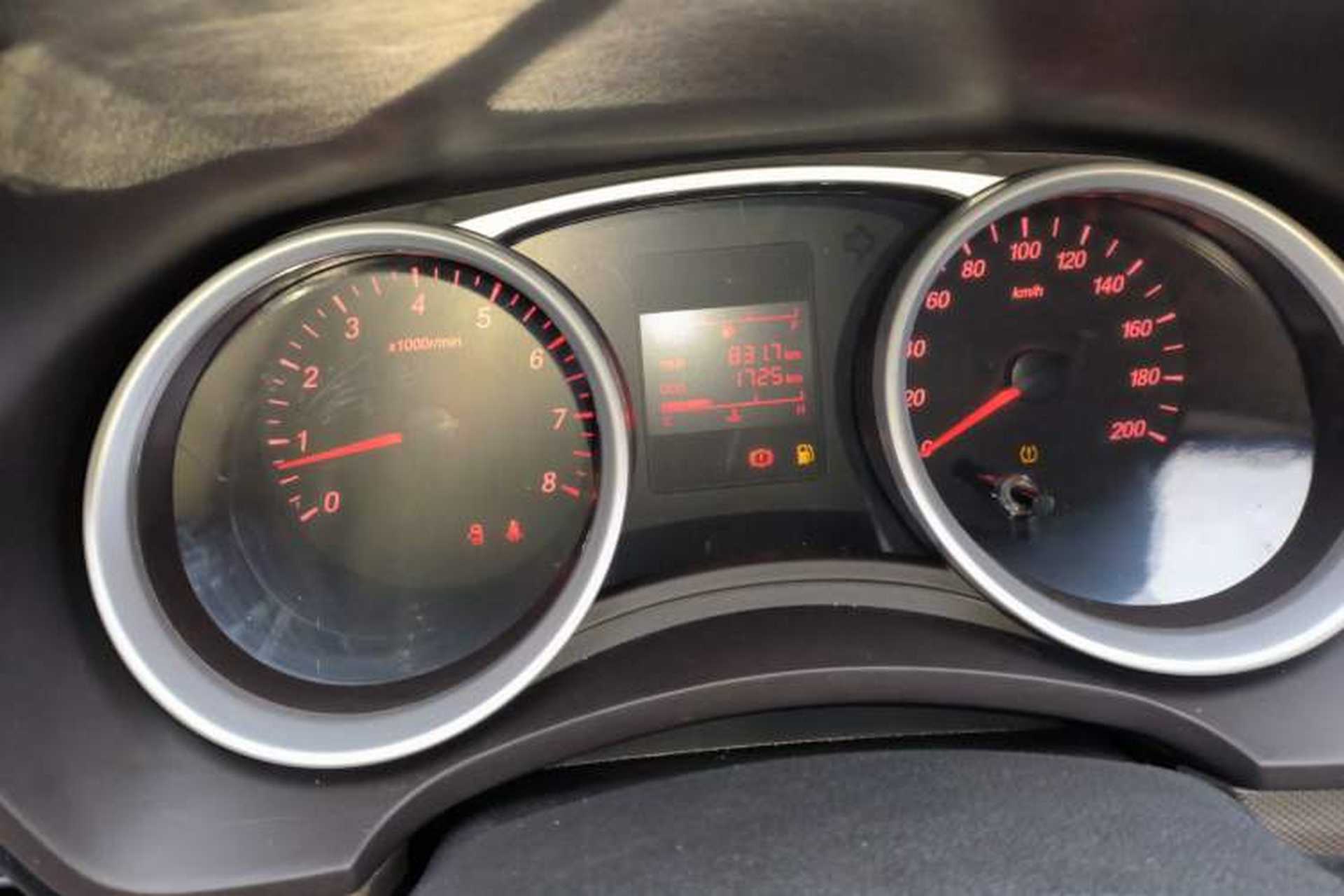 Used Wuling Hongguang 2021 1.5L S Standard Version LAR Instrument Cluster