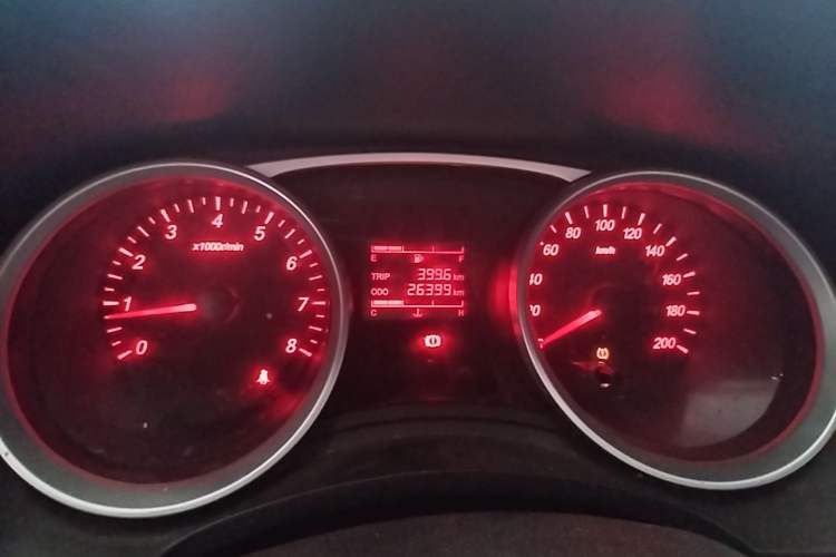 Used Wuling Hongguang 2021 1.5L Revised S Standard Version Hydraulic-Power-Assisted LAR Instrument Cluster
