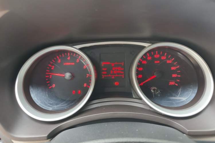 Used Wuling Hongguang 2021 1.5L Revised S Standard Version Hydraulic-Power-Assisted LAR Instrument Cluster
