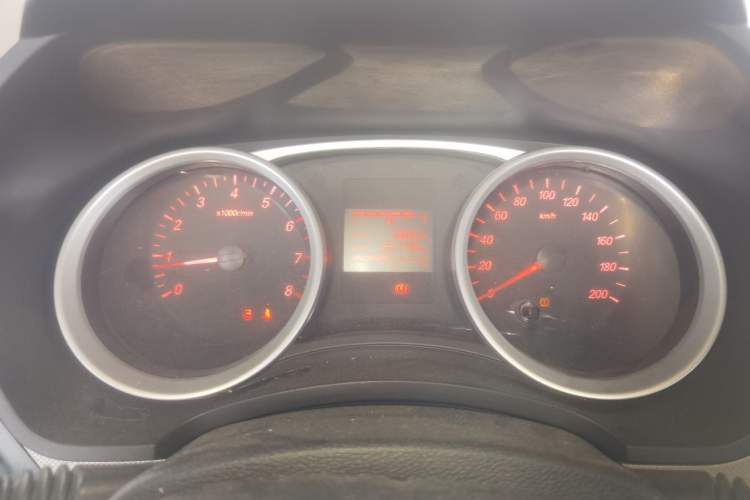 Used Wuling Hongguang 2021 1.5L Revised S Standard Version Hydraulic-Power-Assisted LAR Instrument Cluster