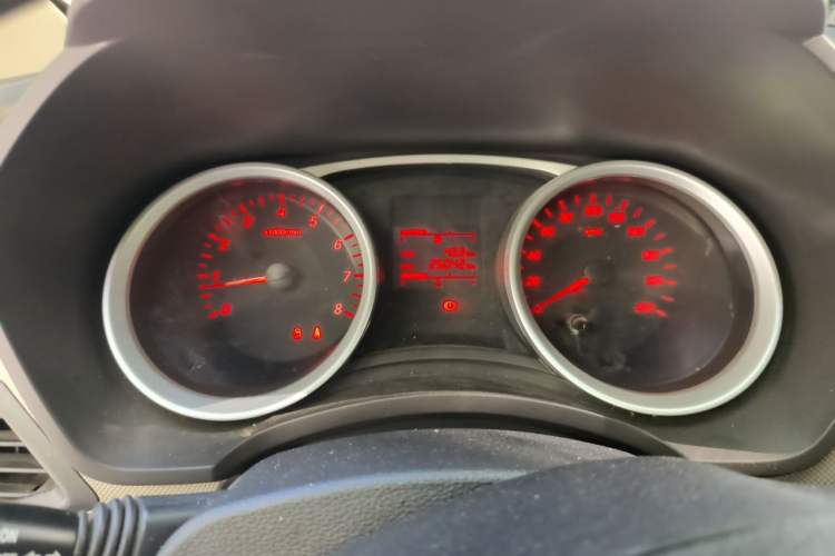 Used Wuling Hongguang 2021 1.5L Revised S Standard Version Hydraulic-Power-Assisted LAR Instrument Cluster