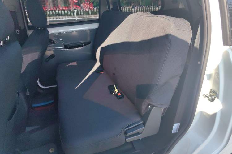 Used Wuling Hongguang 2021 1.5L Revised S Base Version with Electric Power Steering LAR Interior 1