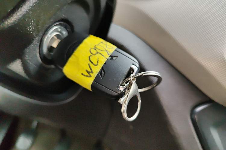 Used Wuling Hongguang 2021 1.5L Revised S Standard Version with Electric Power Steering LAR Interior 1
