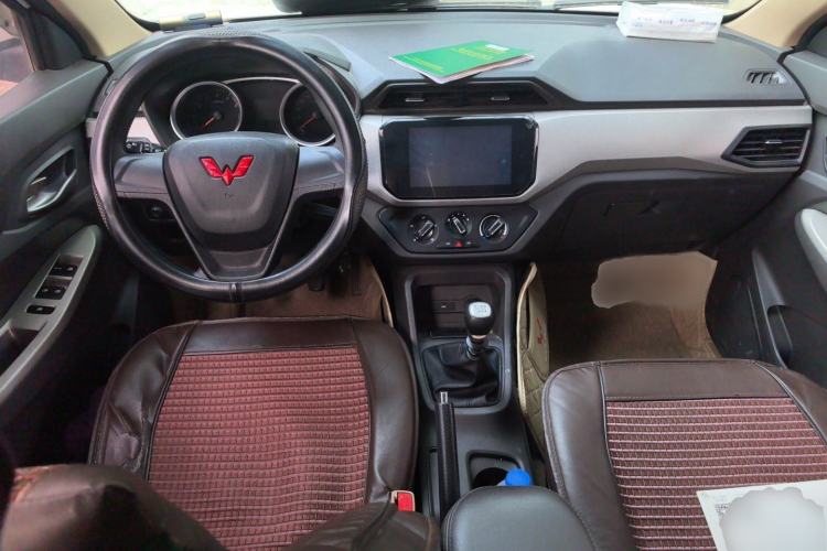 Used Wuling Hongguang 2021 1.5L Facelift S Comfort Version Hydraulic Power Steering LAR Interior 2