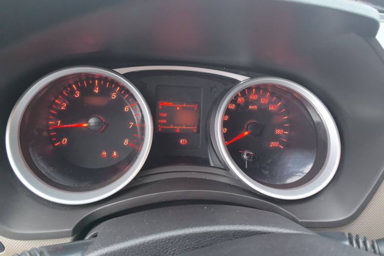 Used Wuling Hongguang 2021 1.5L S Standard Version LAR Interior 2
