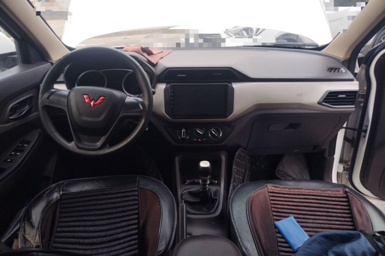 Used Wuling Hongguang 2021 1.5L Revised S Standard Version with Electric Power Steering LAR Interior 2