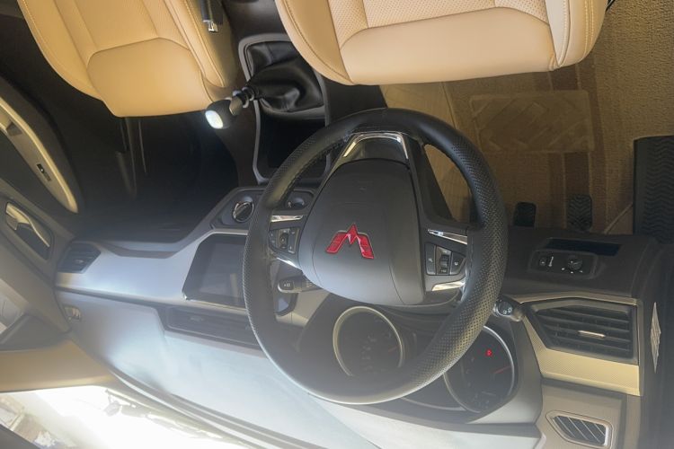 Used Wuling Hongguang 2021 1.5L S Luxury Model Electric Power Steering LAR Interior 3