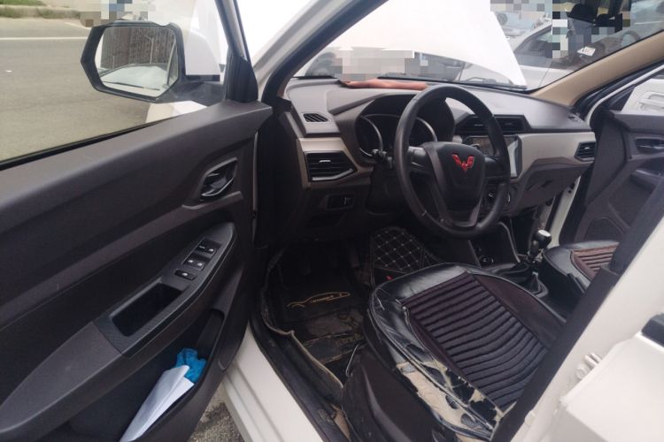 Used Wuling Hongguang 2021 1.5L Revised S Standard Version with Electric Power Steering LAR Interior 3