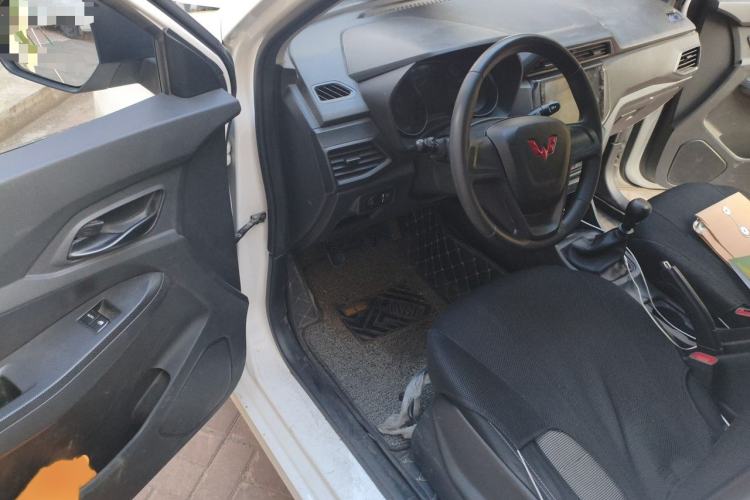 Used Wuling Hongguang 2021 1.5L Revised S Base Version Hydraulic Power Steering LAR Interior 3
