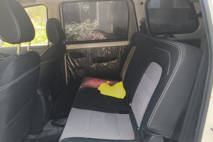 Used Wuling Hongguang 2021 1.5L S Base Version LAR Interior 4
