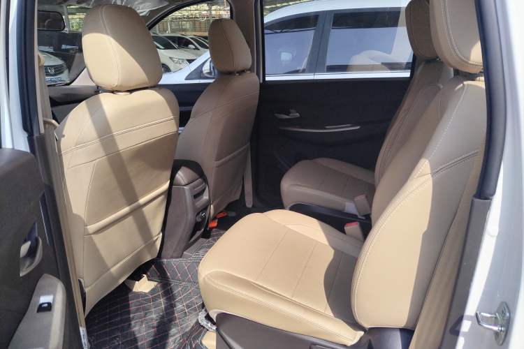 Used Wuling Hongguang 2021 1.5L Facelifted S Comfort Version with Electric Power Steering LAR Interior 5