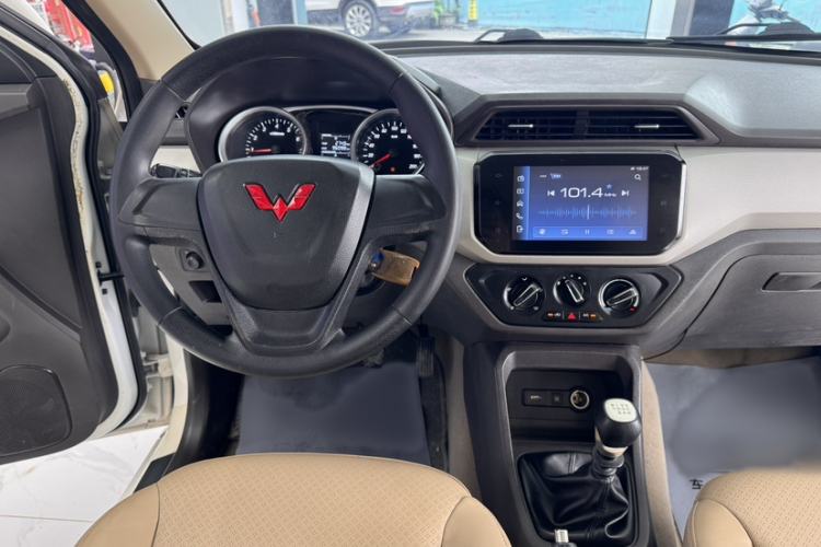 Used Wuling Hongguang 2021 1.5L Facelift S Comfort Version Hydraulic Power Steering LAR Interior 5