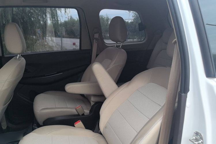 Used Wuling Hongguang 2021 1.5L S Standard Version LAR Interior 7