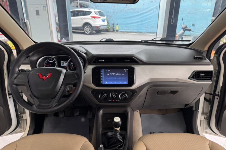 Used Wuling Hongguang 2021 1.5L Facelift S Comfort Version Hydraulic Power Steering LAR Interior 8