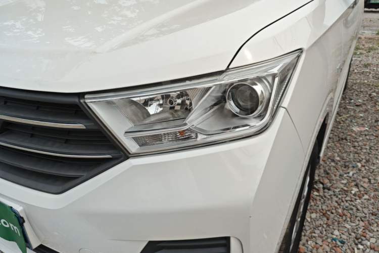 Used Wuling Hongguang 2021 1.5L Facelifted S Comfort Version with Electric Power Steering LAR Left Front Headlight