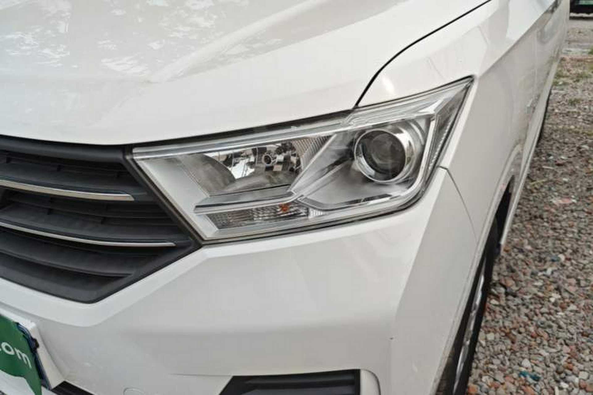 Used Wuling Hongguang 2021 1.5L Facelifted S Comfort Version with Electric Power Steering LAR Left Front Headlight