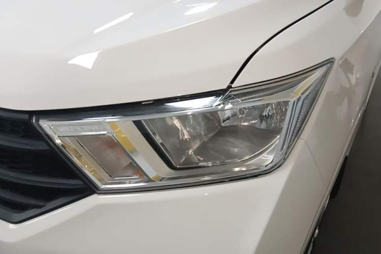 Used Wuling Hongguang 2021 1.5L Revised S Base Version Hydraulic Power Steering LAR Left Front Headlight