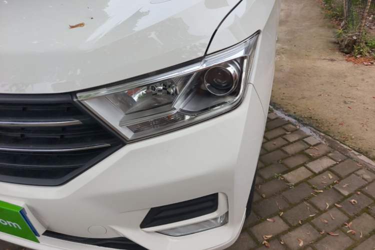 Used Wuling Hongguang 2021 1.5L Revised S Standard Version Hydraulic-Power-Assisted LAR Left Front Headlight