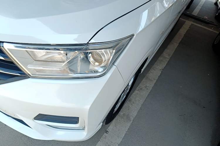 Used Wuling Hongguang 2021 1.5L Revised S Standard Version Hydraulic-Power-Assisted LAR Left Front Headlight
