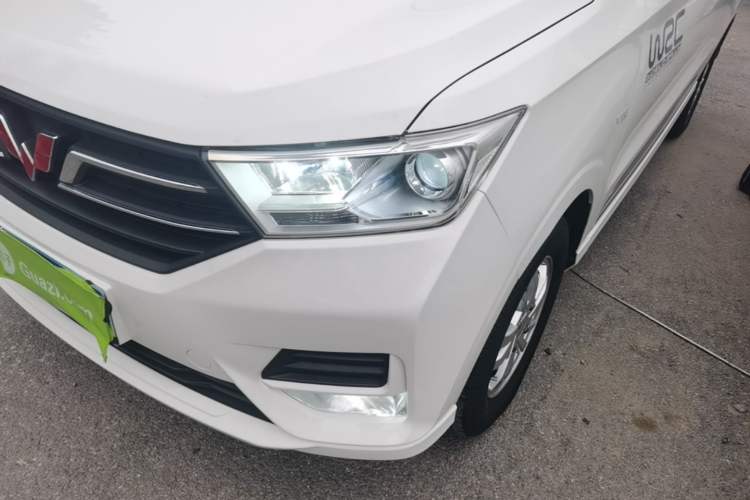 Used Wuling Hongguang 2021 1.5L Facelifted S Comfort Version with Electric Power Steering LAR Left Front Headlight