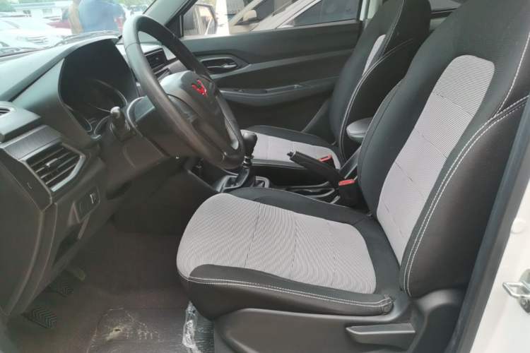 Used Wuling Hongguang 2021 1.5L Revised S Base Version Hydraulic Power Steering LAR Left Front Seat