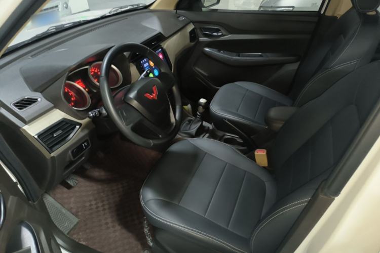 Used Wuling Hongguang 2021 1.5L Revised S Standard Version with Electric Power Steering LAR Left Front Seat