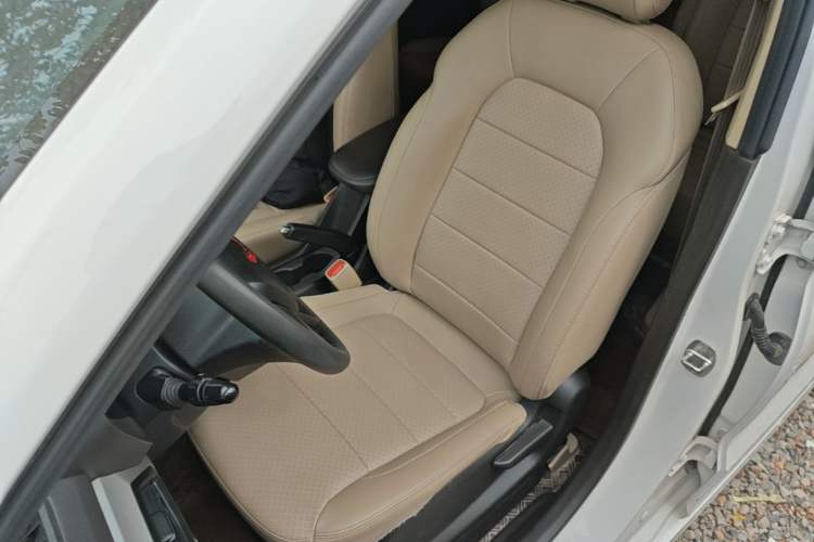 Used Wuling Hongguang 2021 1.5L Facelifted S Comfort Version with Electric Power Steering LAR Left Front Seat