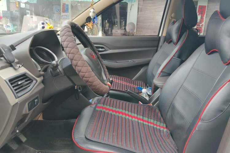 Used Wuling Hongguang 2021 1.5L S Comfort Edition LAR Left Front Seat