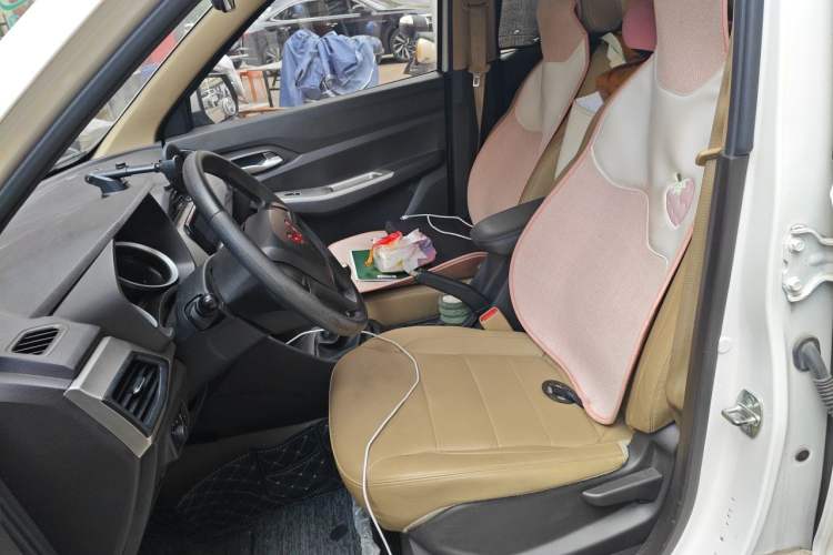 Used Wuling Hongguang 2021 1.5L S Comfort Edition LAR Left Front Seat