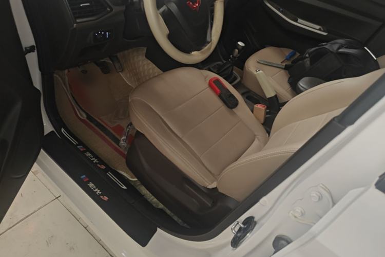 Used Wuling Hongguang 2021 1.5L Facelifted S Comfort Version with Electric Power Steering LAR Left Front Seat