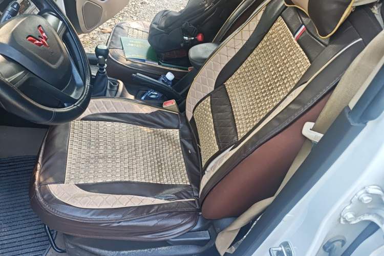 Used Wuling Hongguang 2021 1.5L S Standard Version LAR Left Front Seat
