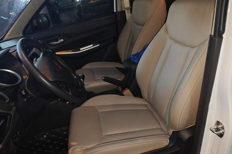 Used Wuling Hongguang 2021 1.5L S Comfort Edition LAR Left Front Seat