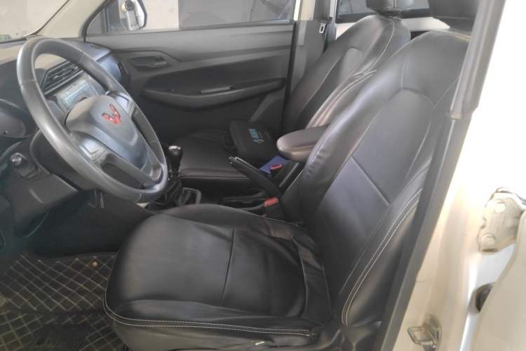 Used Wuling Hongguang 2021 1.5L Revised S Base Version with Electric Power Steering LAR Left Front Seat