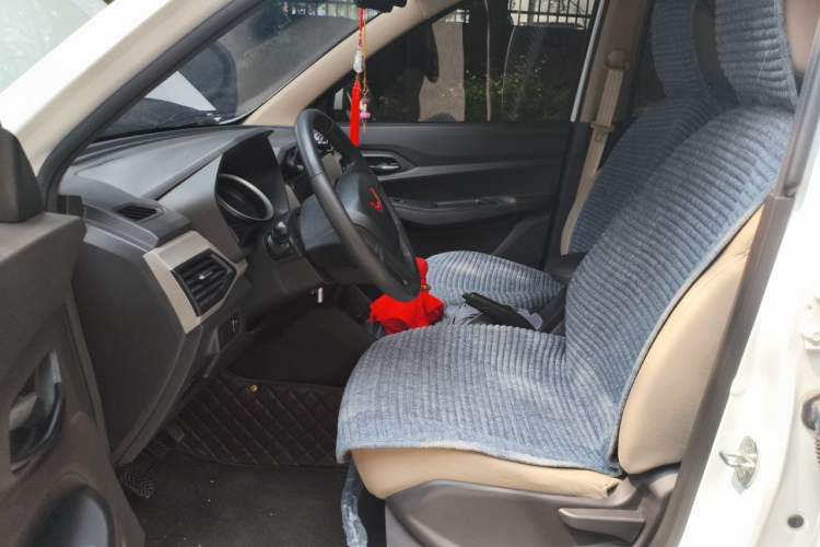 Used Wuling Hongguang 2021 1.5L Revised S Standard Version with Electric Power Steering LAR Left Front Seat