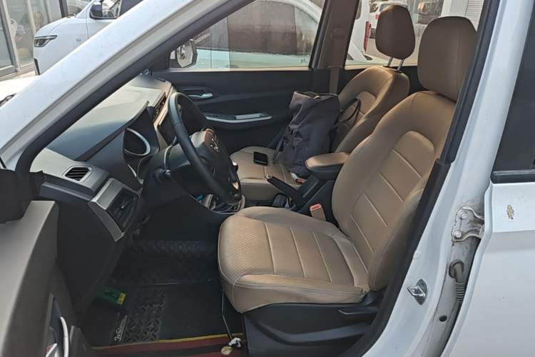 Used Wuling Hongguang 2021 1.5L S Comfort Edition LAR Left Front Seat